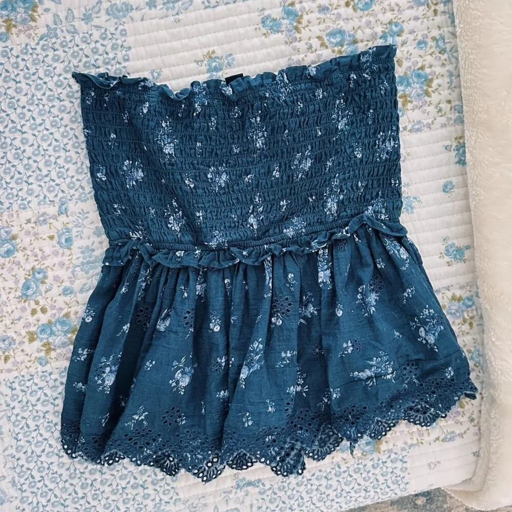 NWOT Smocked Floral Eyelet Strapless Top - Picture 2 of 2